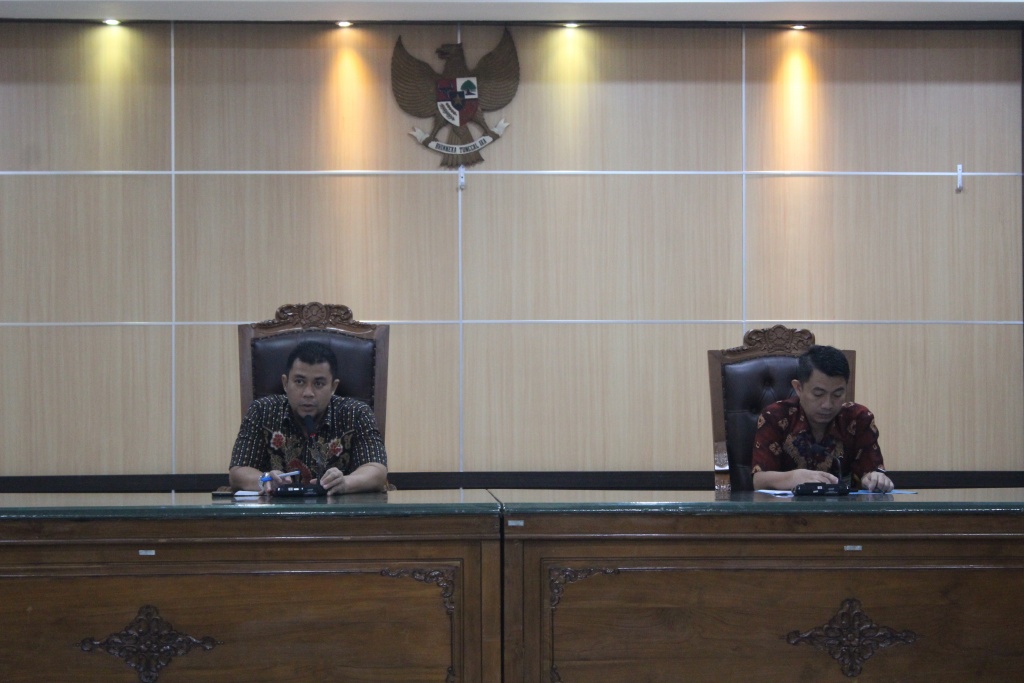 Rapat oktober (1).JPG
